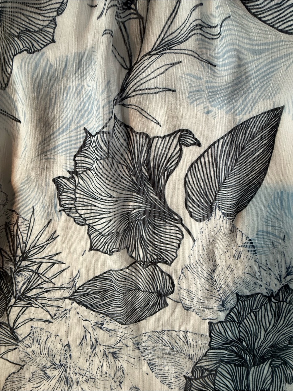Vince Camuto, Blue Floral Hues sleeveless top - Picture 5 of 7